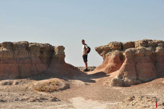 caminhando no Badlands National Park, em South Dakota, nos Estados Unidos